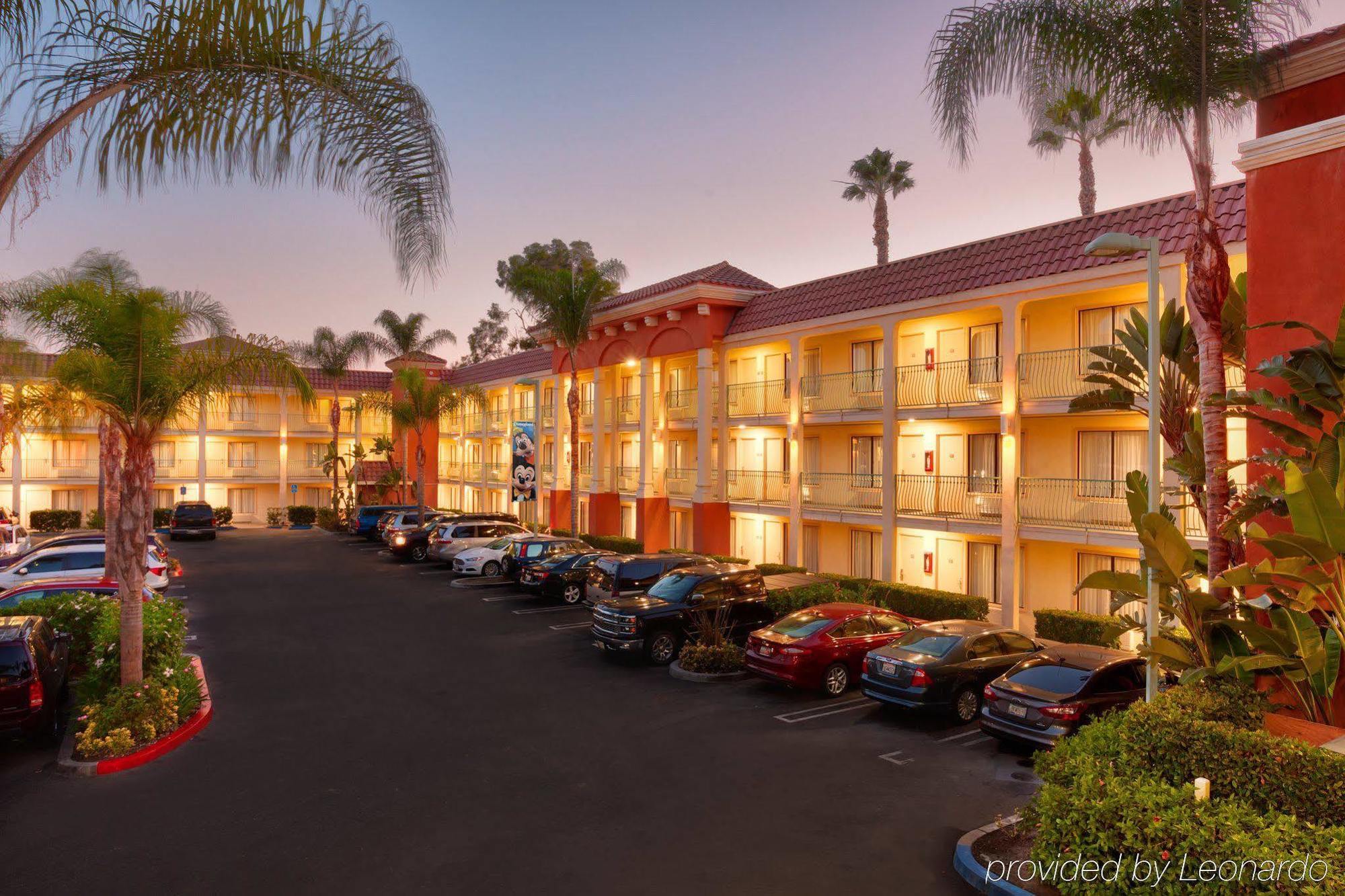 Cortona Inn&Suites Anaheim Resort Exterior foto